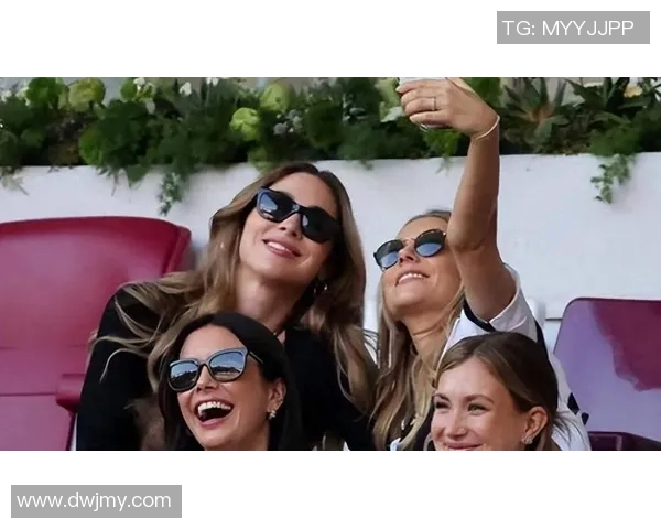 足球明星佩戴奢华钻石耳饰引领时尚潮流闪耀赛场魅力四射